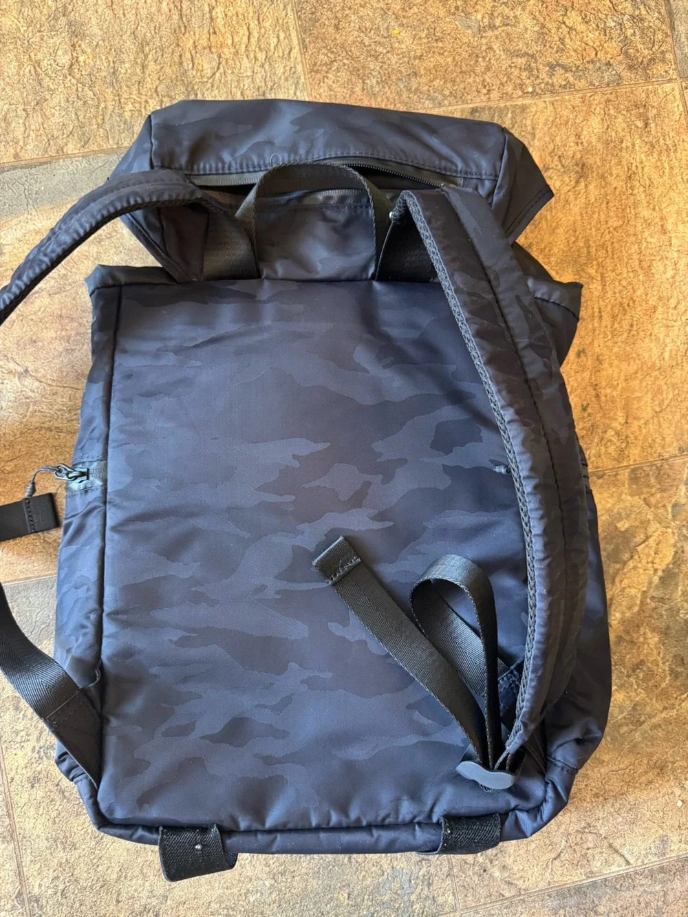 Athleta Venture Utility Backpack Black Camo Laptop Pocket Gym Work waterproof